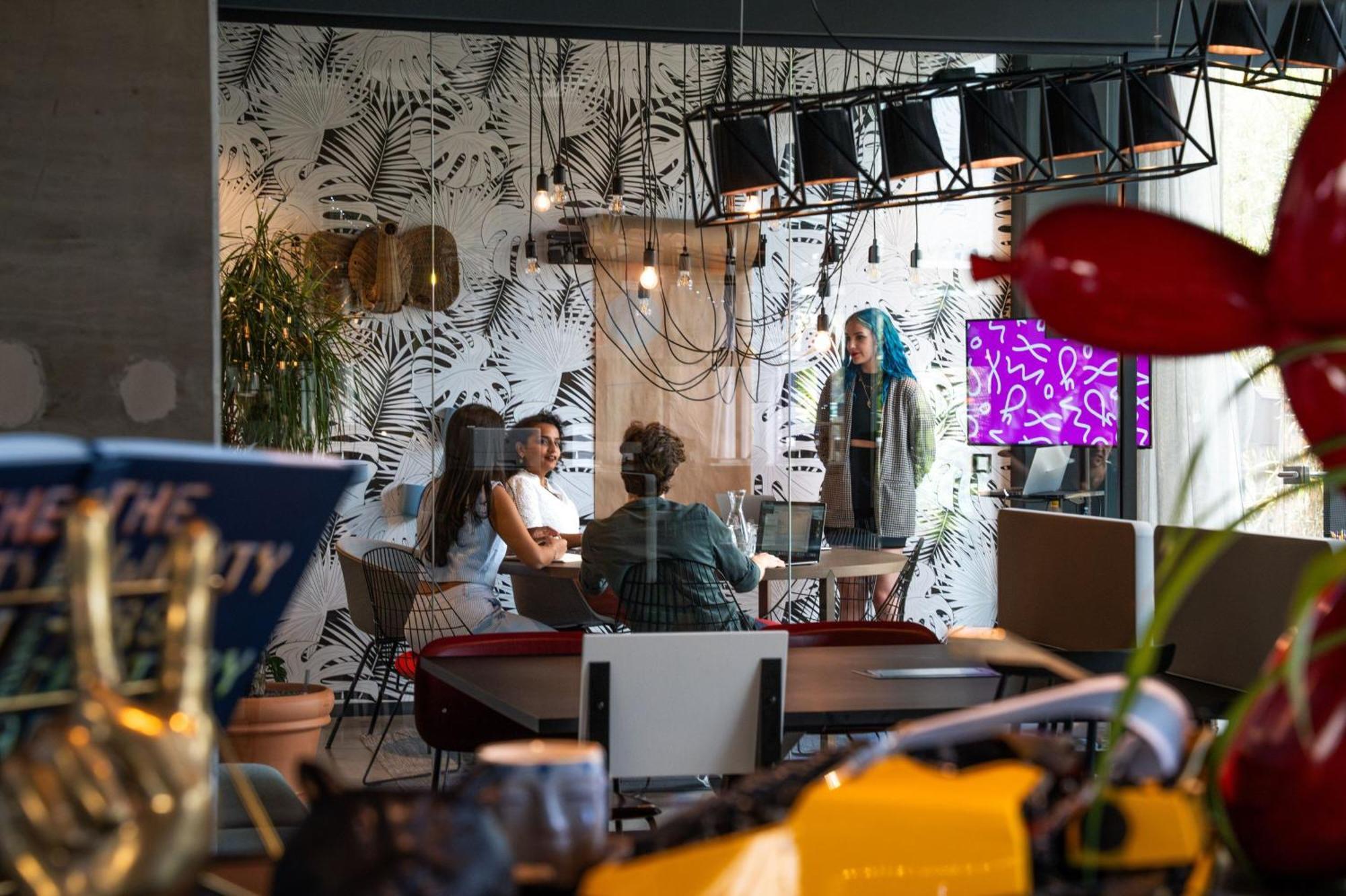 Moxy Utrecht Hotell Eksteriør bilde